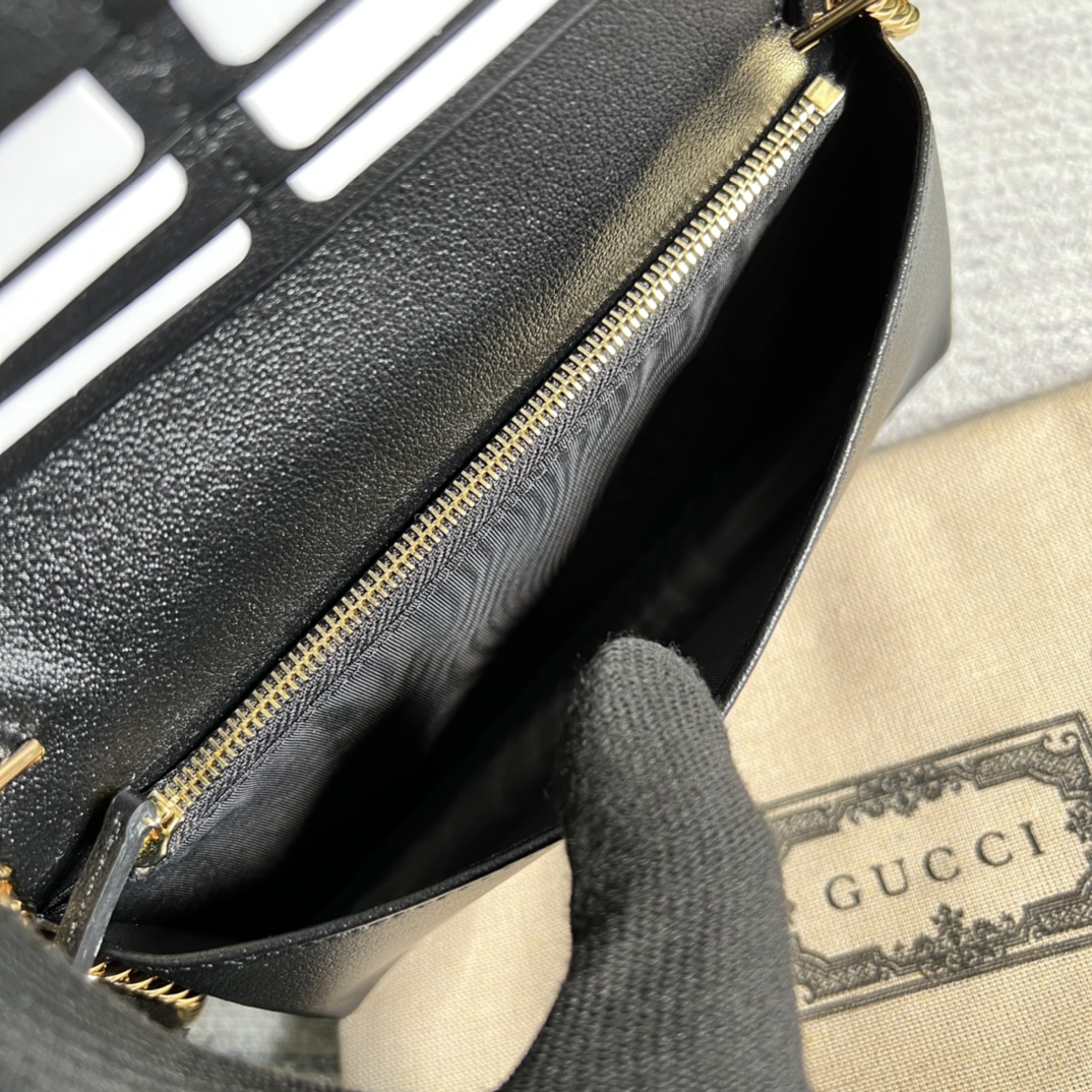 Gucci Wallets